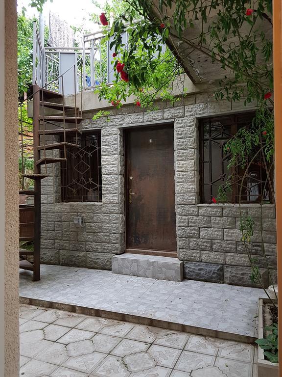 Apartamento House #1 Kutaisi Exterior foto